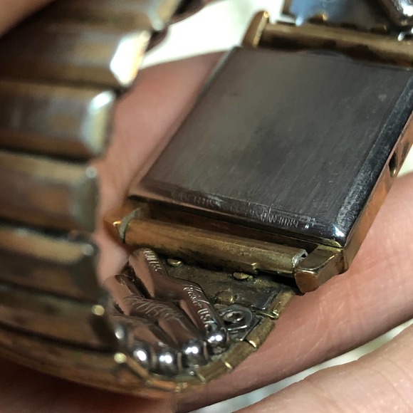 Vintage Mens Gruen Wrist Square Gold Tone Watch - Doesn't Run, For Parts - Picture 10 of 13